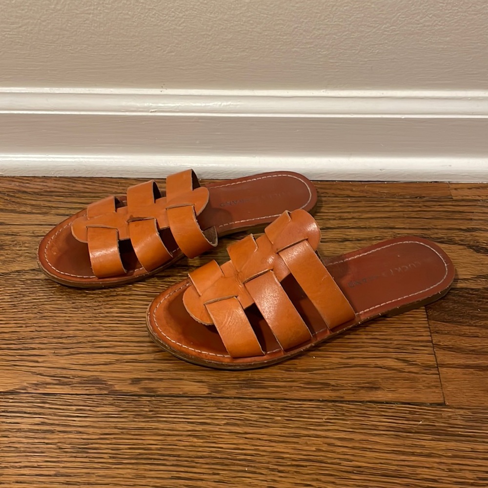 Lucky Brand, camel color sandals, size 7.